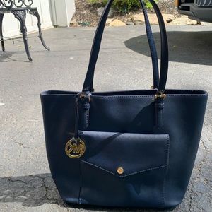 Michael Kors Jet Set tote with front pocket